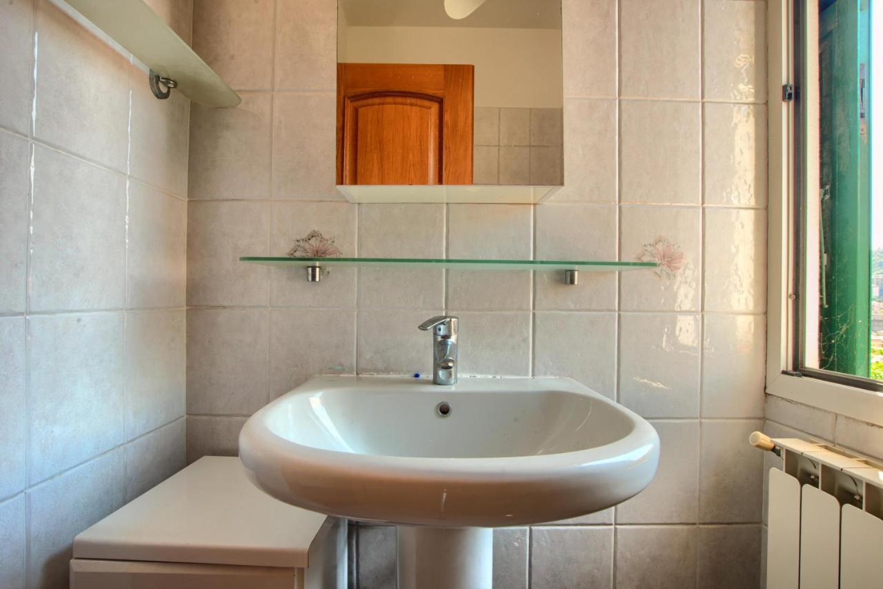 Casa Con Giardino, Garage, Wi-Fi, 2 Bagni E Ac In Una Camera Da Letto Villa Imperia Exteriör bild